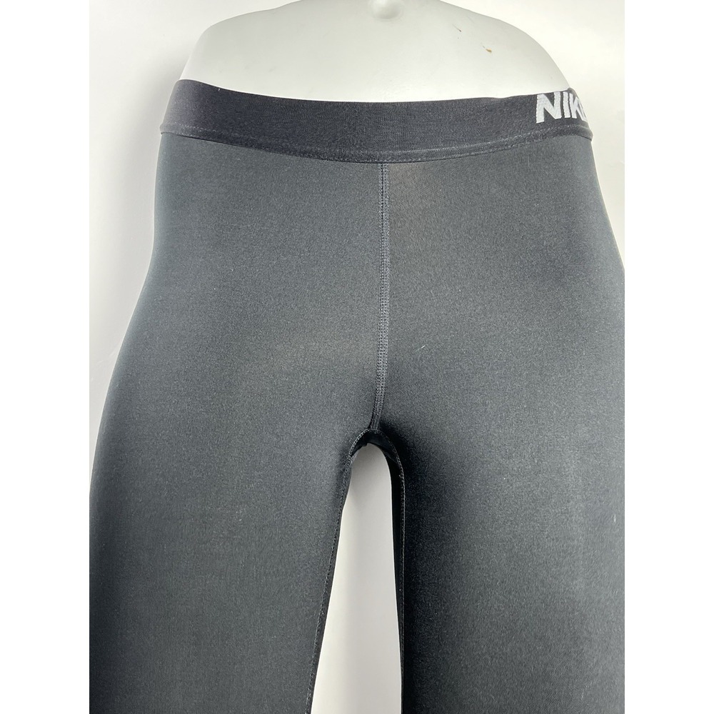 NIKE Women's PRO Training Capri/Tights-Black - 725468-010 Women's Size S Fitness
